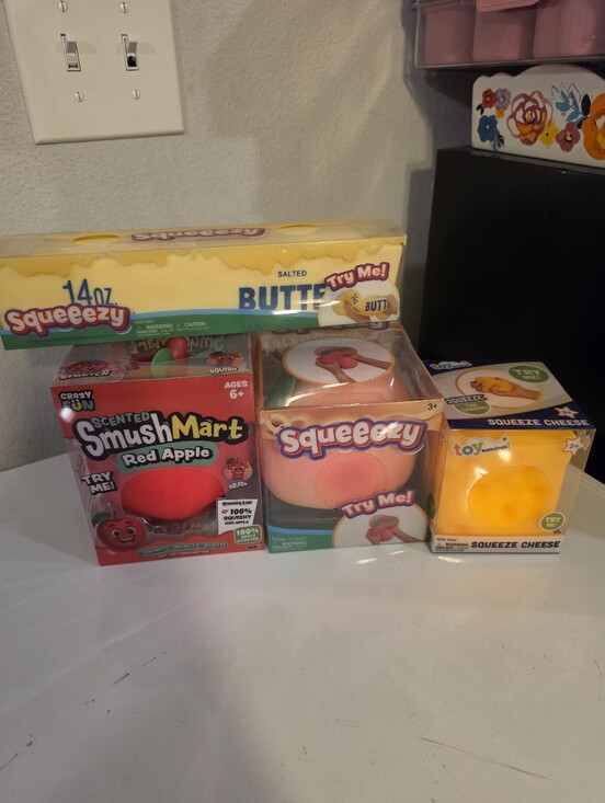 toymendous Other - 4 Piece Food Squishy Bundle